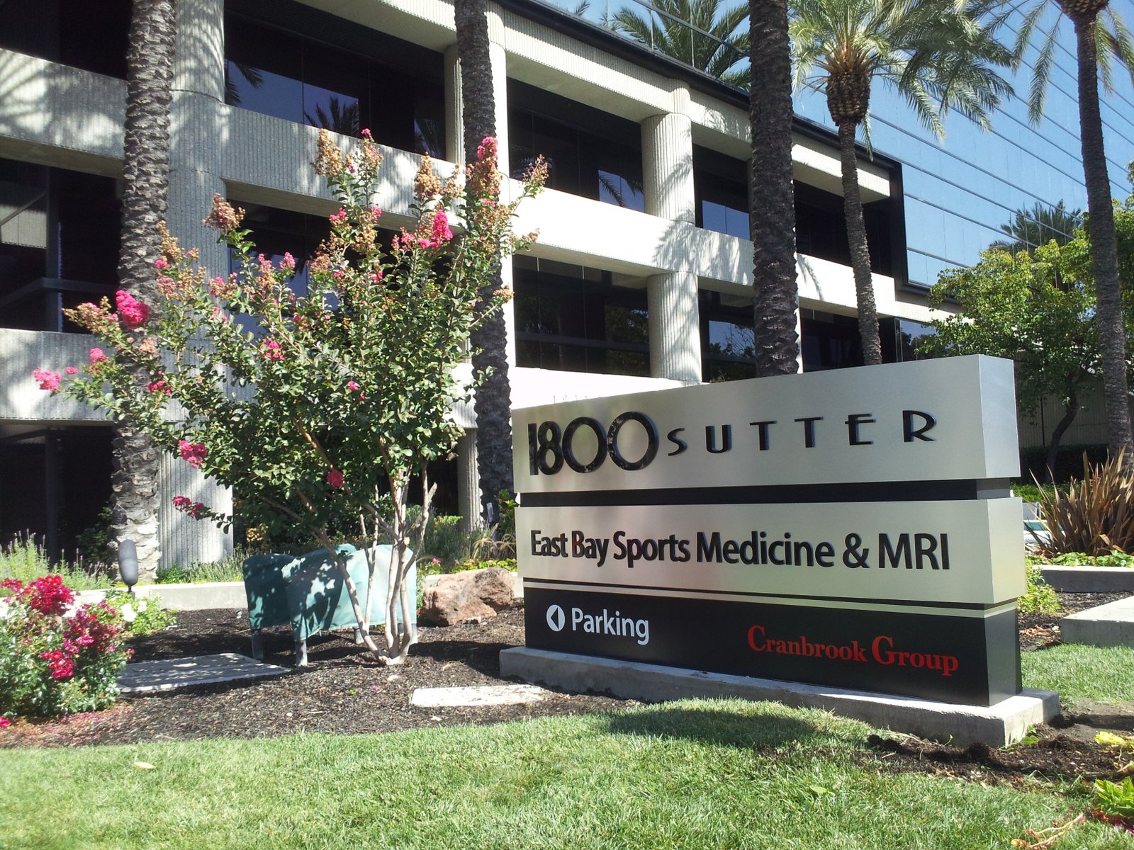 1800 Sutter multi-tenant monument sign